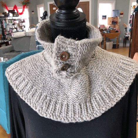 Sample - Oatmeal Cowl with Buttons